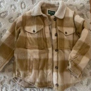 AE heavy plaid jacket